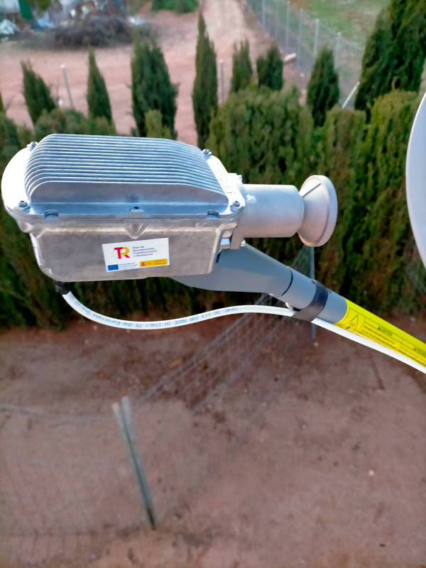 Satélite 200 Mb. 0