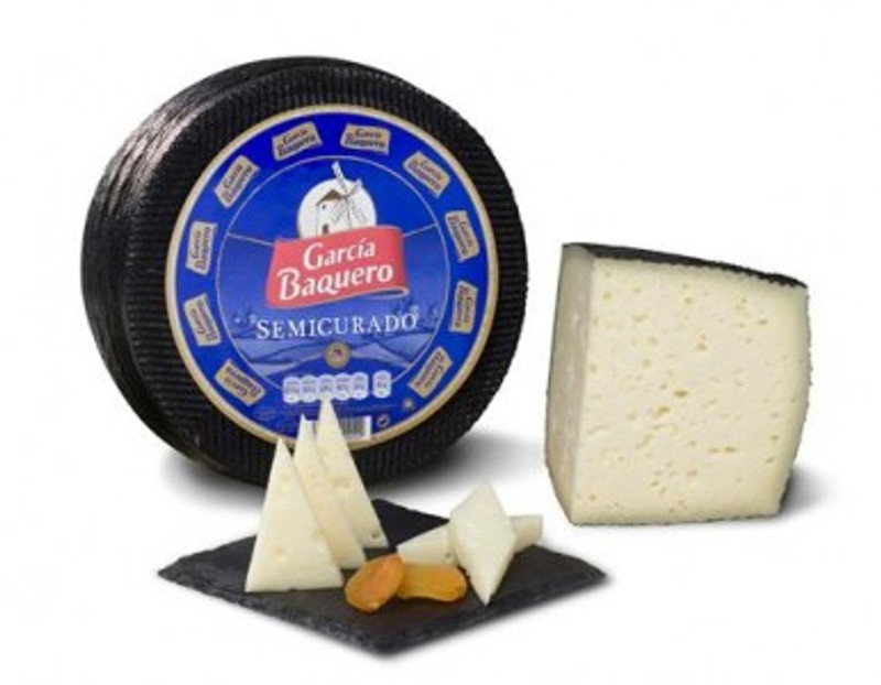 QUESO SEMICURADO GARCÍA BAQUERO Peso mínimo en pedido: 1 pza/s-ud/s Peso pieza/unidad: 3.00 kg