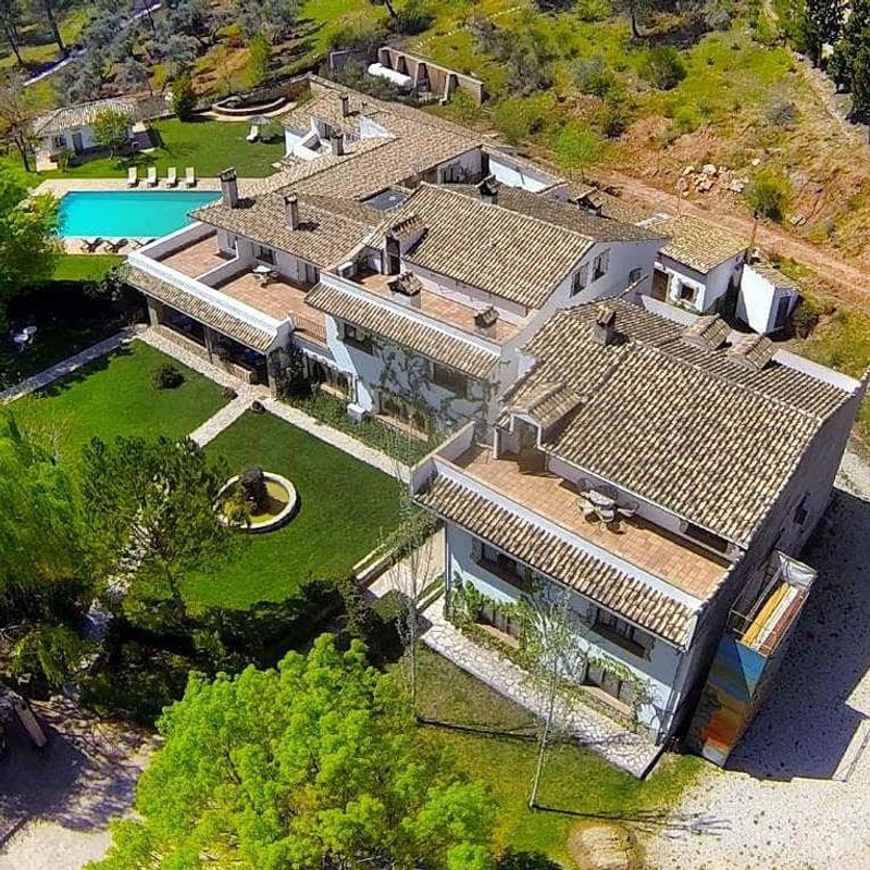 Hotel Paraíso de Bujaraiza 0