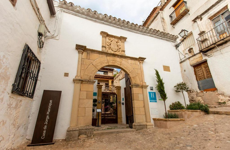 Hotel Poeta Jorge Manrique