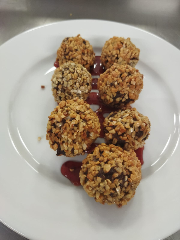 Ferrero Rocher de Morcilla Negra. 200 unidades.